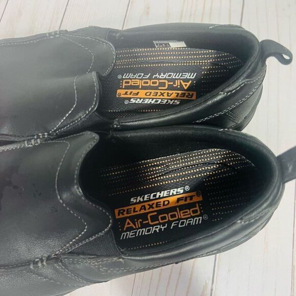 Skechers Black Leather Mocassin  Air-Cooled Memory Foam Shoes - Picture 2 of 8